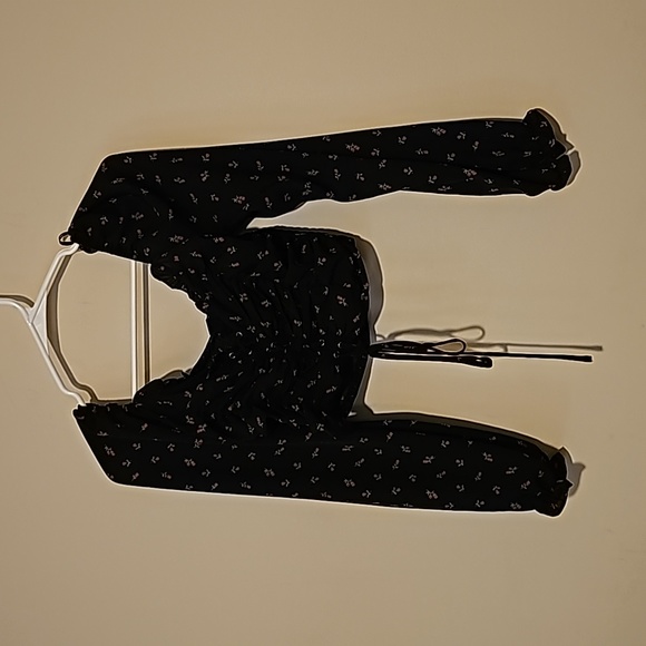 Laced Floral Top - Picture 2 of 2